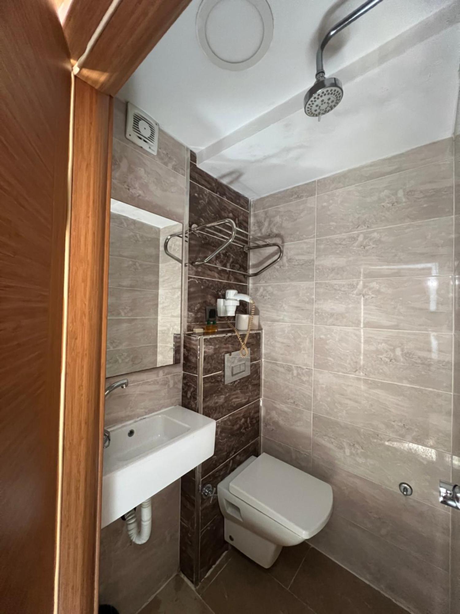 Okur Otel Istambul Exterior foto